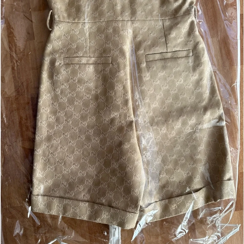 NWT Gucci 100 Romper GG print Size 38. Music is Mine Gucci Seats Reclined. - Picture 3 of 11